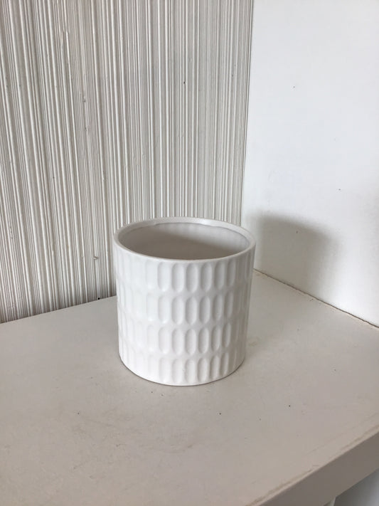 Basic Textured Pot