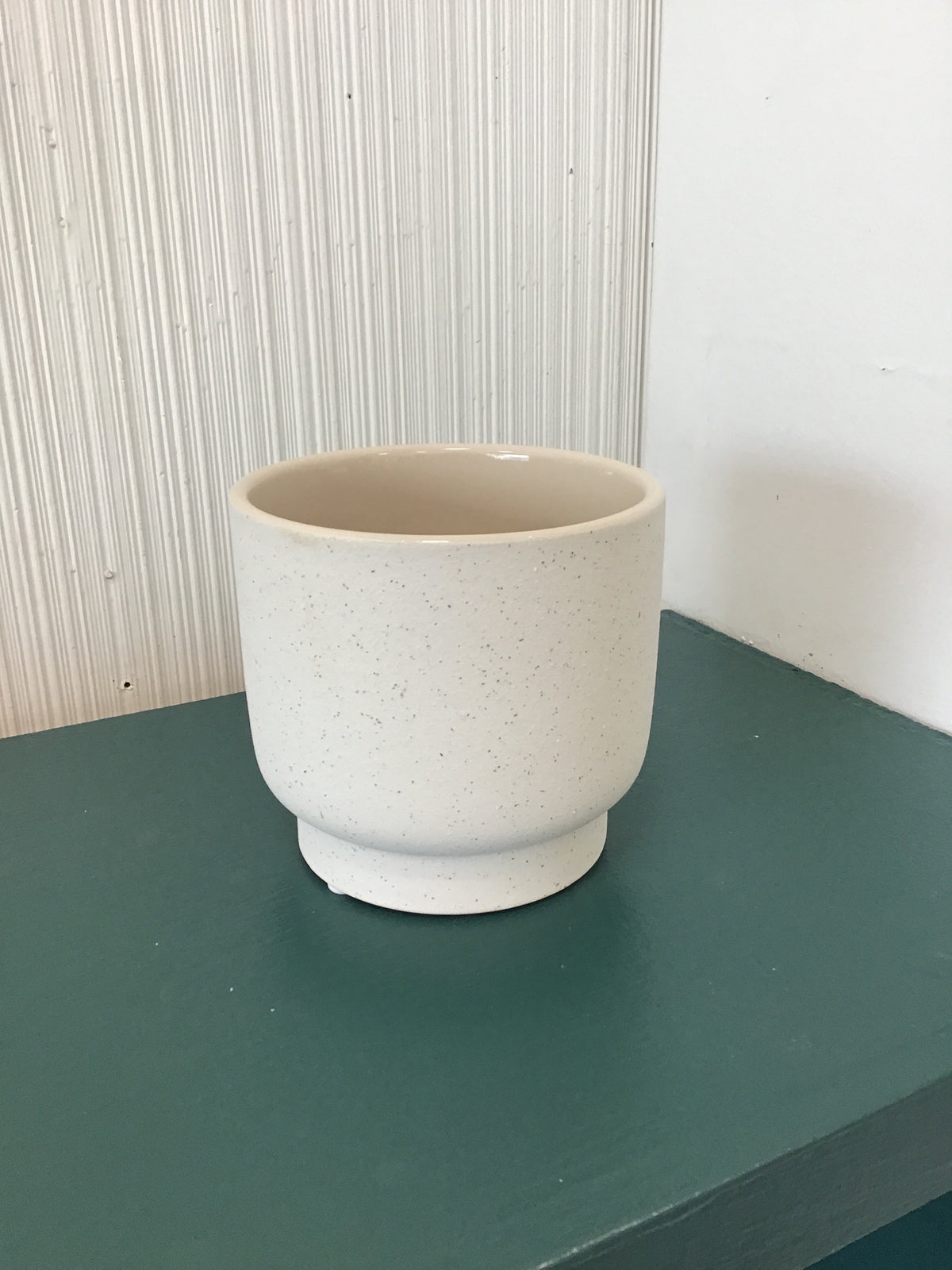 Cream Textured Pot