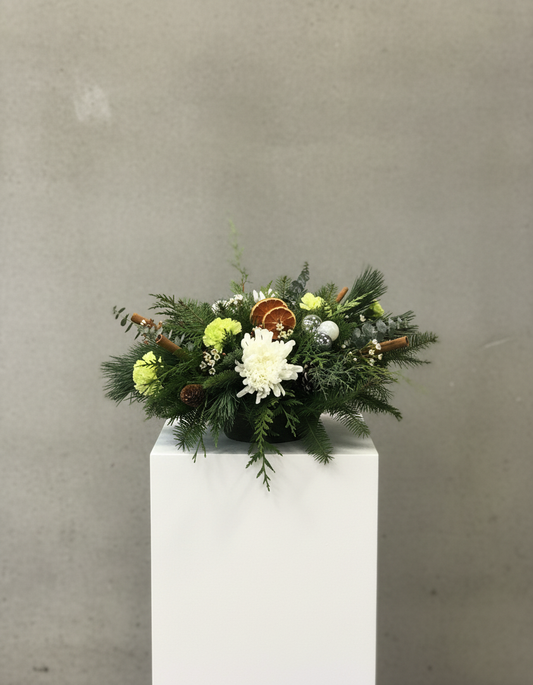 Modern Deluxe Centerpiece