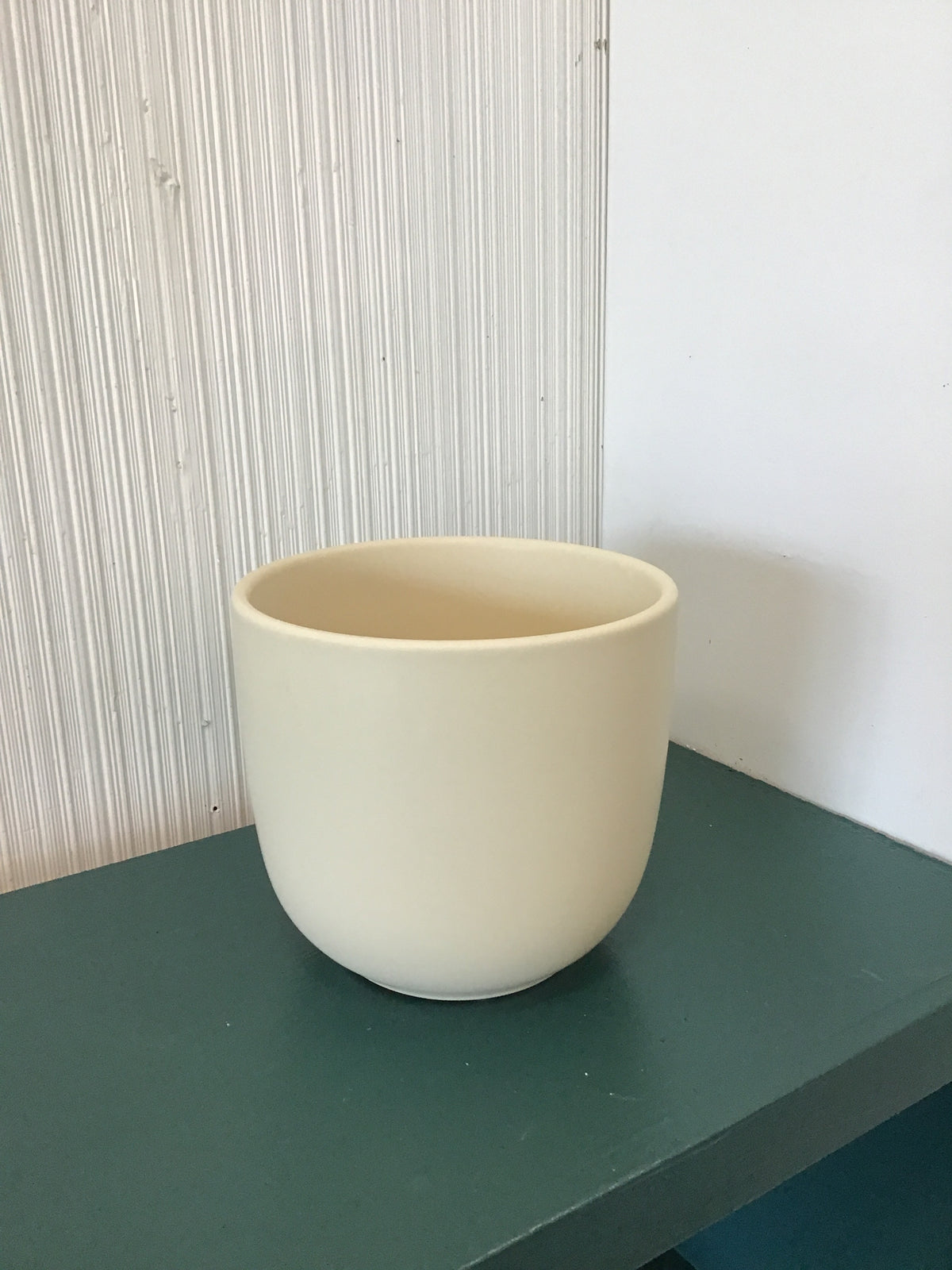 7” Cream Lana Pot