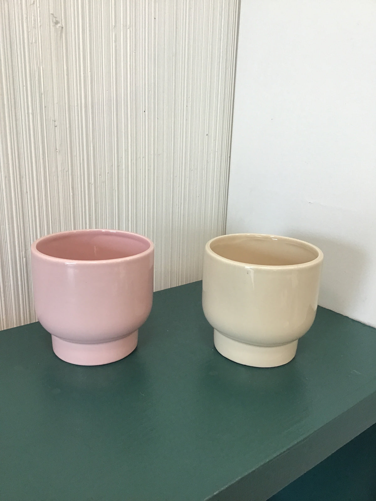 Glossy Pot